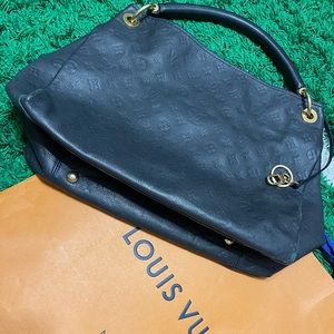 Loui Vuitton Navy Empreinte Artsy